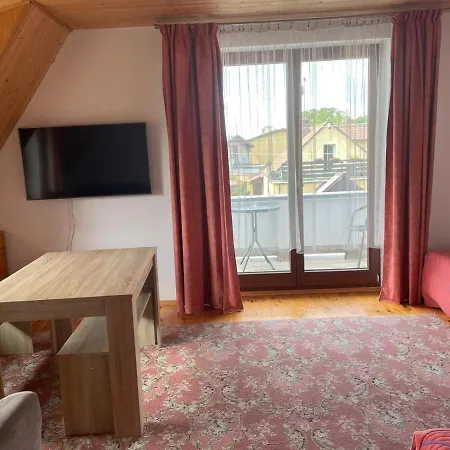 Bialy Dworek بيت ضيافة 3*