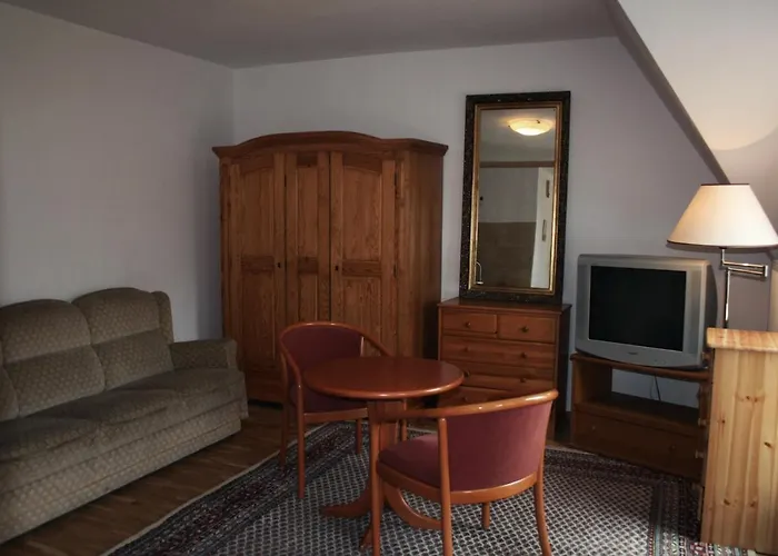 게스트하우스 Bialy Dworek 3*