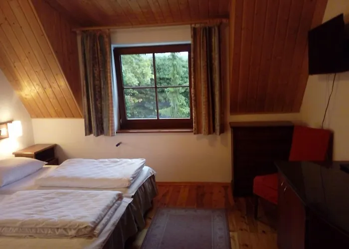 Bialy Dworek 게스트하우스