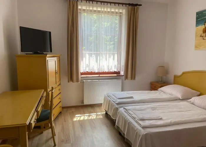 Bialy Dworek 3* Miedzyzdroje